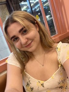 Викладач англійської мови