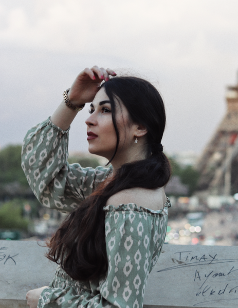 Піаніст, вчитель фортепіано